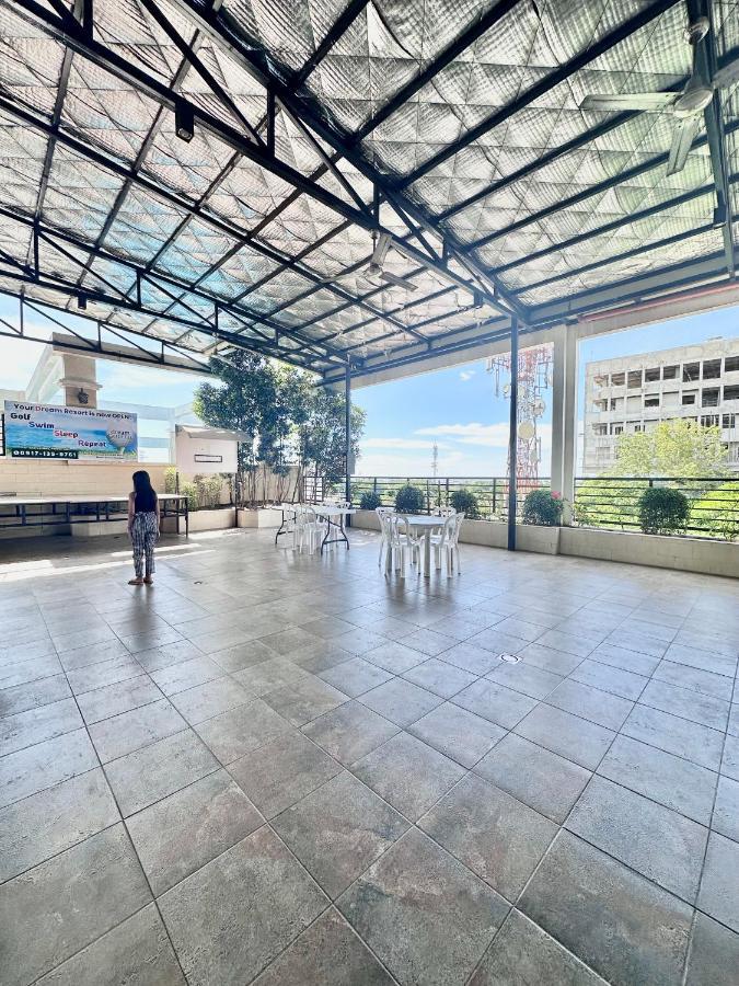 Smart Condominium Bldg, Cagayan De Oro City Esterno foto