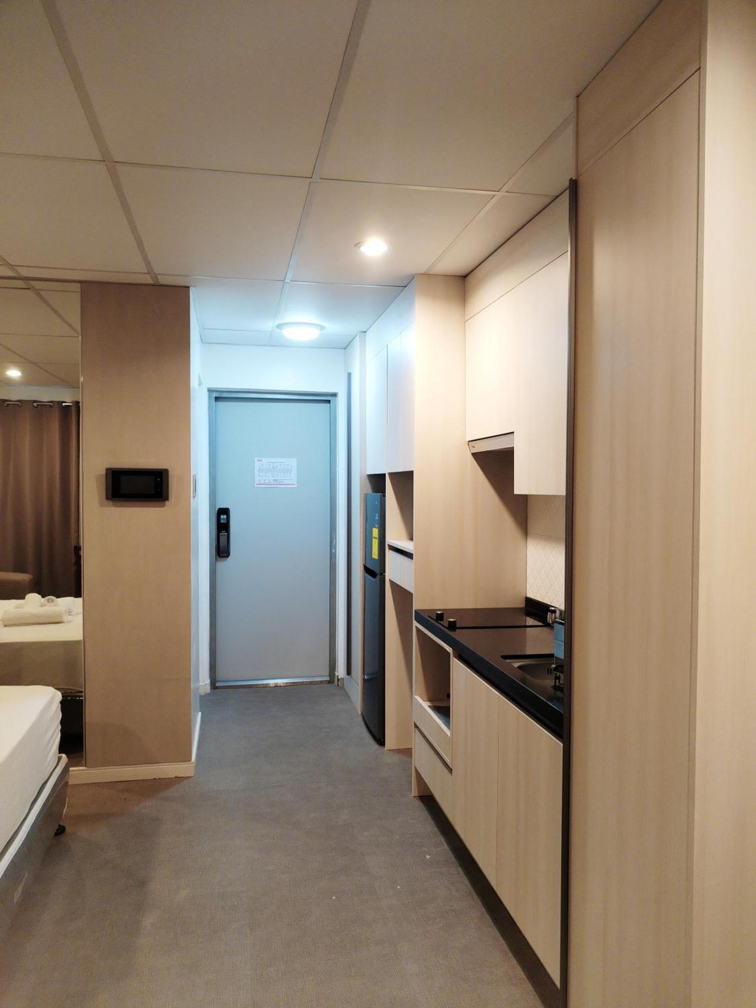 Smart Condominium Bldg, Cagayan De Oro City Esterno foto