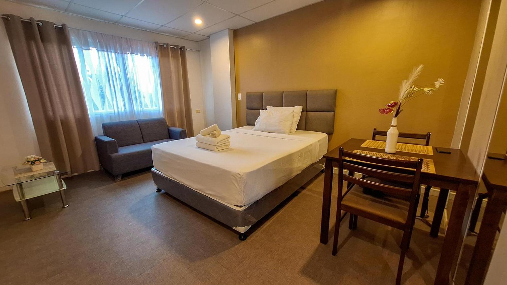 Smart Condominium Bldg, Cagayan De Oro City Esterno foto